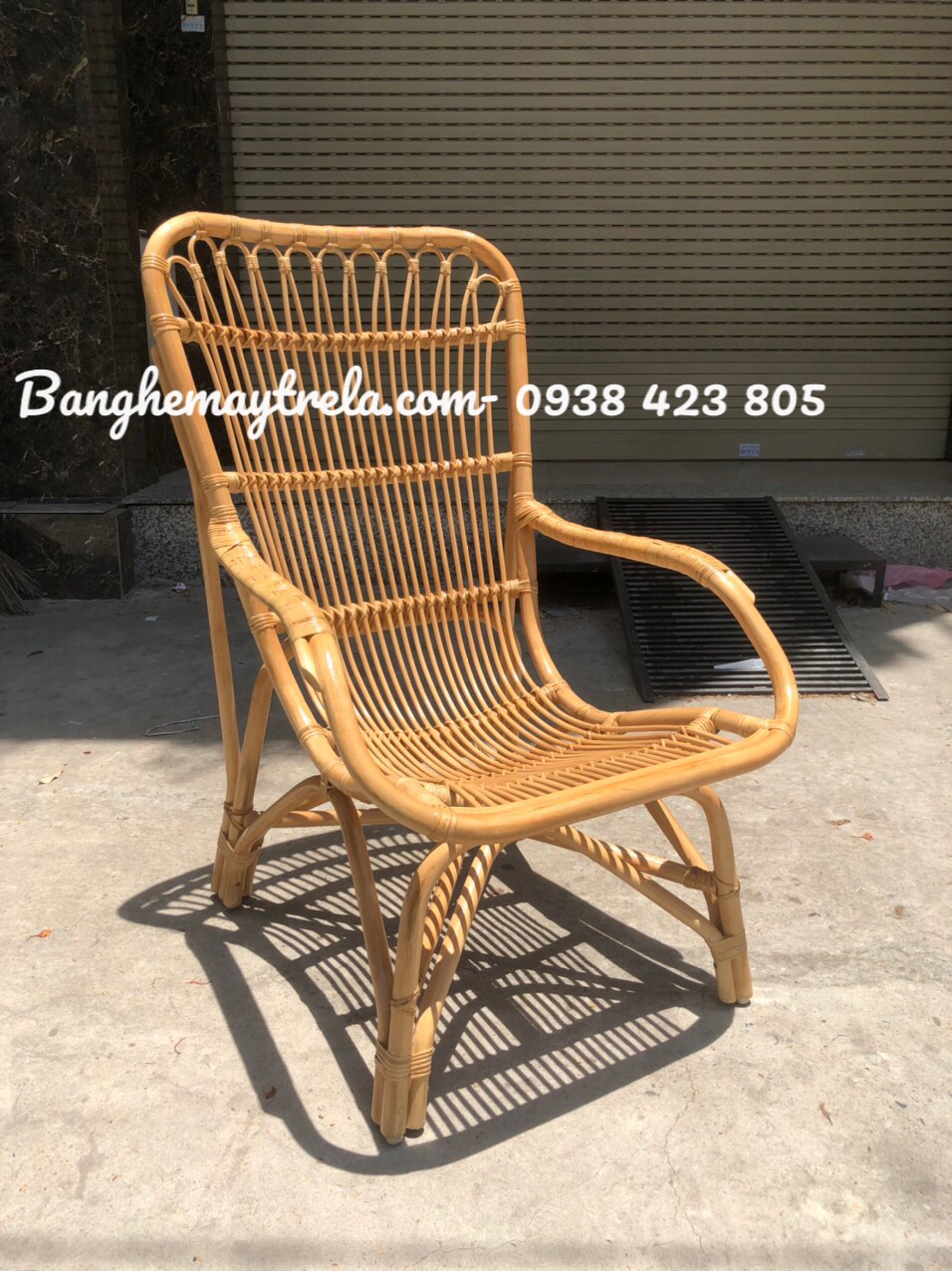 Ghế mây tự nhiên ngồi đọc sách